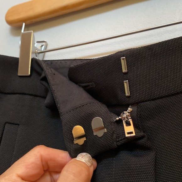 ❗️SOLD❗️Babaton Club Cuffed Pants Size 6 - Picture 10 of 14